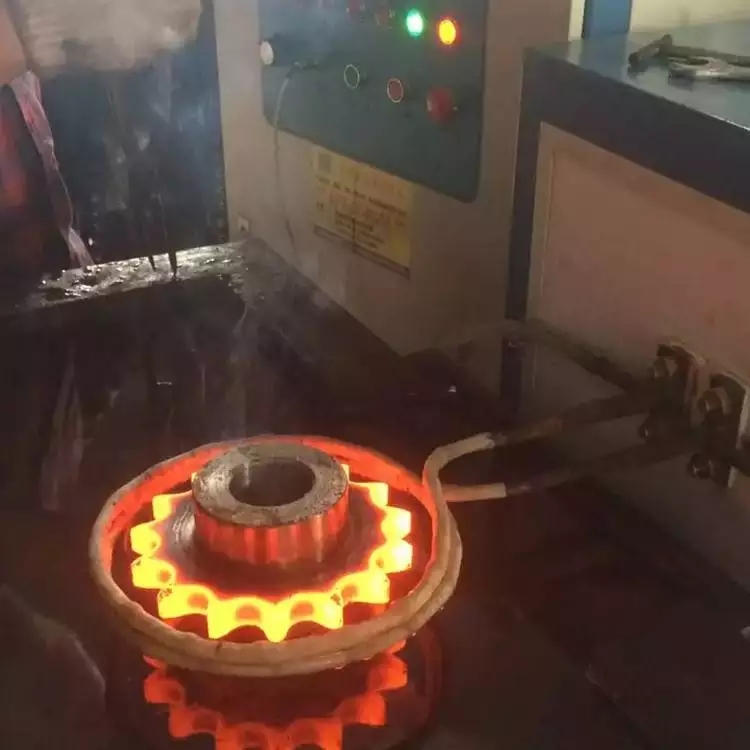 齒輪經(jīng)過電磁感應加熱設備淬火后常出現(xiàn)哪些缺陷？如何預防？