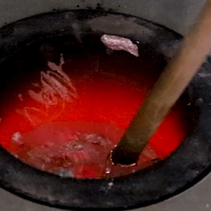 傾翻式高頻感應加熱熔鋁爐